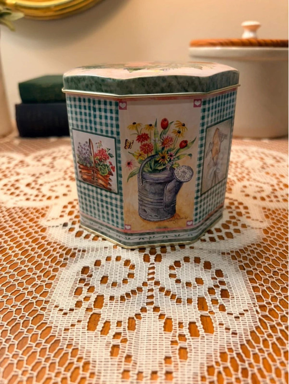 Vintage Cottage Garden Decorative Tin Bunny Roses Birdhouse Green Gingham